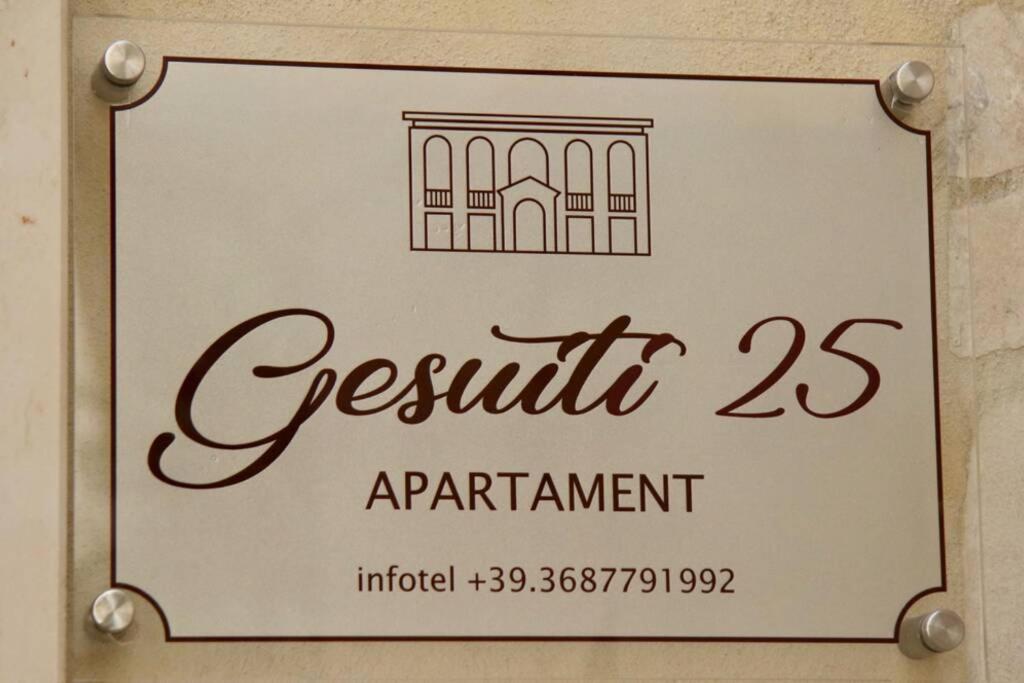 Gesuiti 25 バーリ エクステリア 写真
